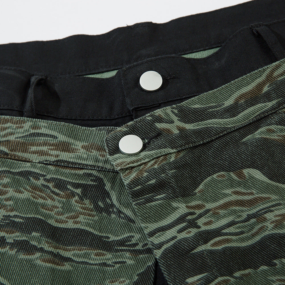 Camouflage Tiger Pattern Loose Shorts Men