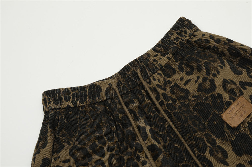 Fashion Leopard Print Cargo Shorts Men