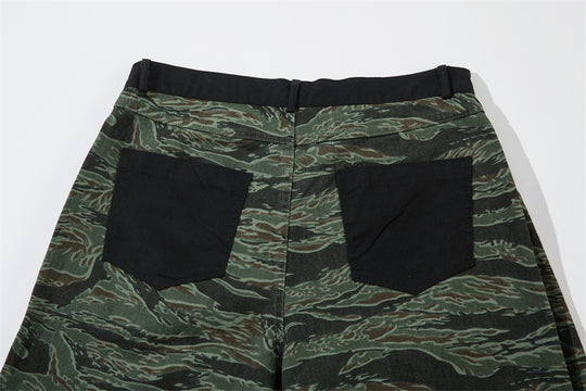 Camouflage Tiger Pattern Loose Shorts Men
