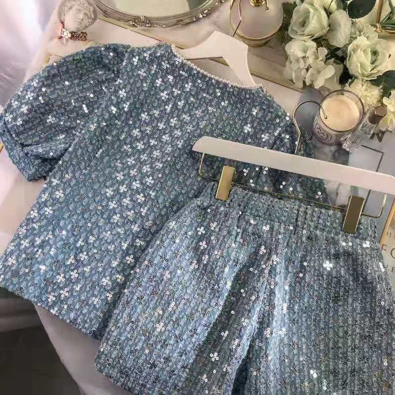 Temperament V-neck Blouse Loose Shorts Slimming Suit Women