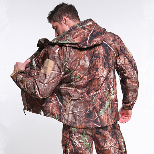 Men And Women Outdoor Windproof And Waterproof Warm Rushing Jacket